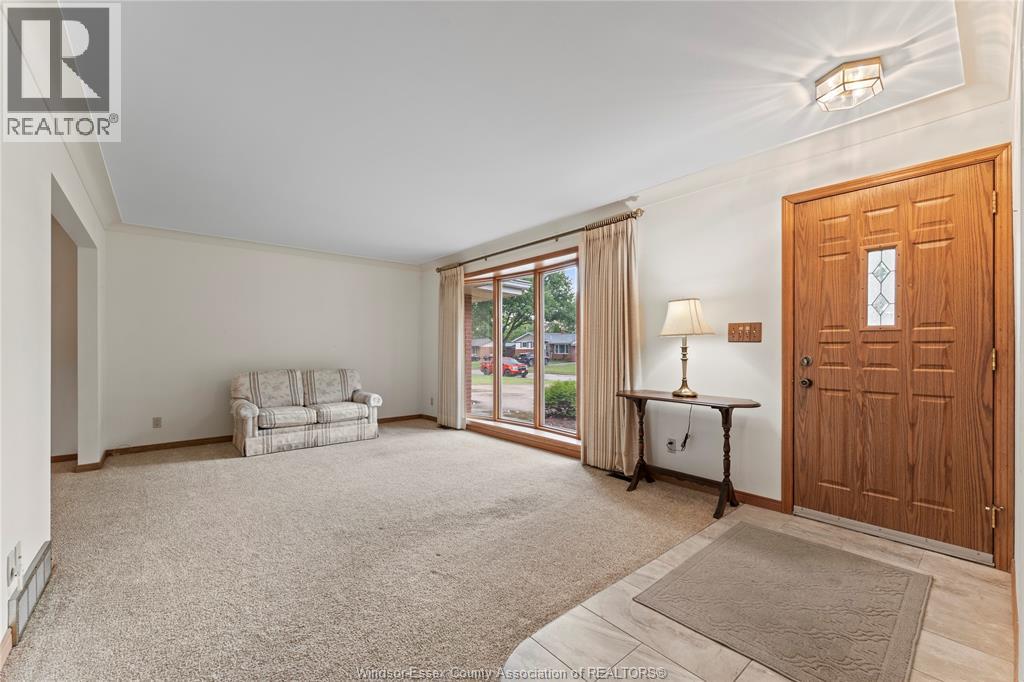 771 Bedford Street, Windsor, Ontario  N9G 1H3 - Photo 4 - 26013699