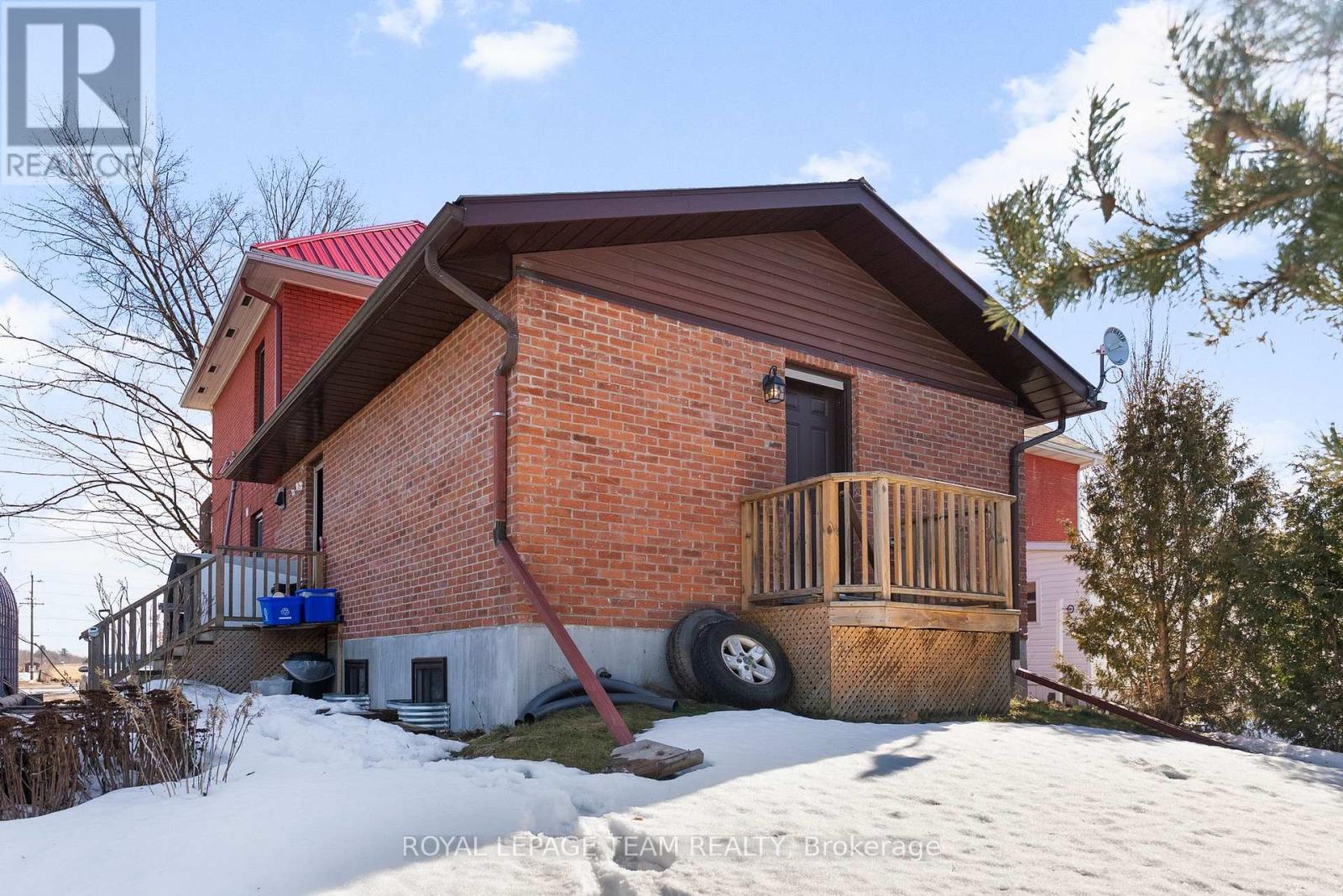 12 Meadow Street, Whitewater Region, Ontario  K0J 1K0 - Photo 11 - X12875104