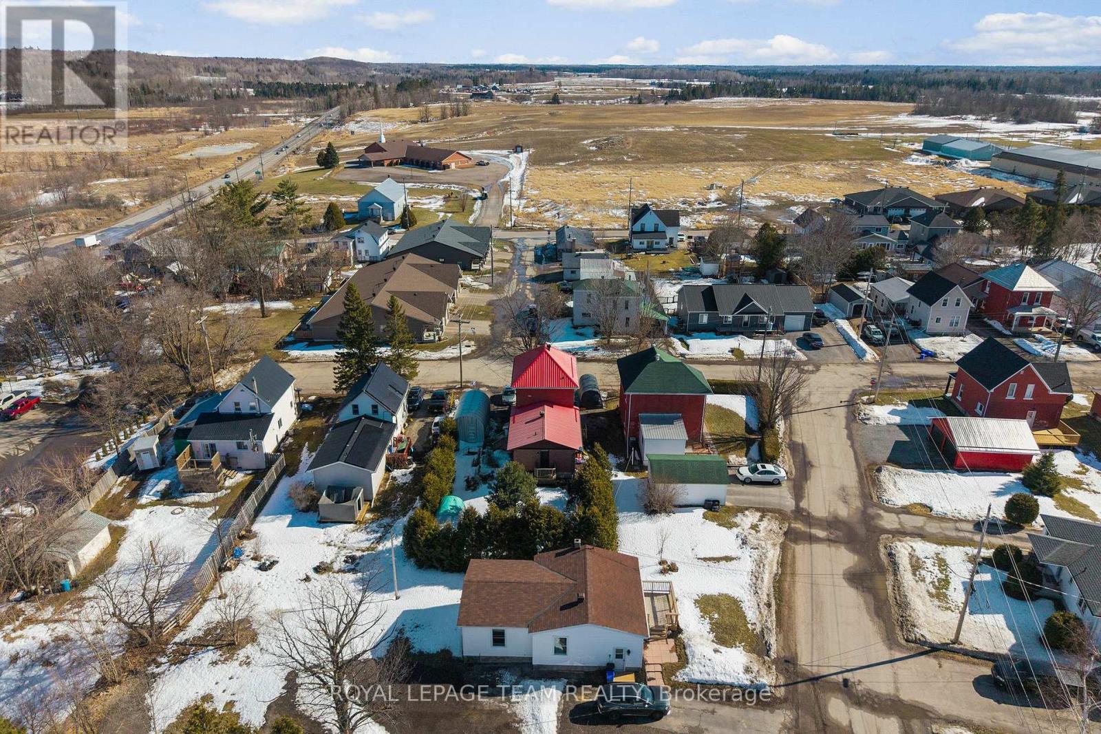 12 Meadow Street, Whitewater Region, Ontario  K0J 1K0 - Photo 18 - X12875104