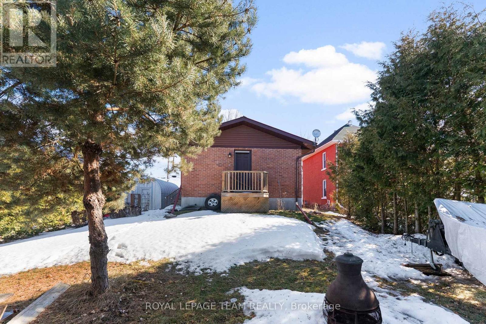 12 Meadow Street, Whitewater Region, Ontario  K0J 1K0 - Photo 8 - X12875104