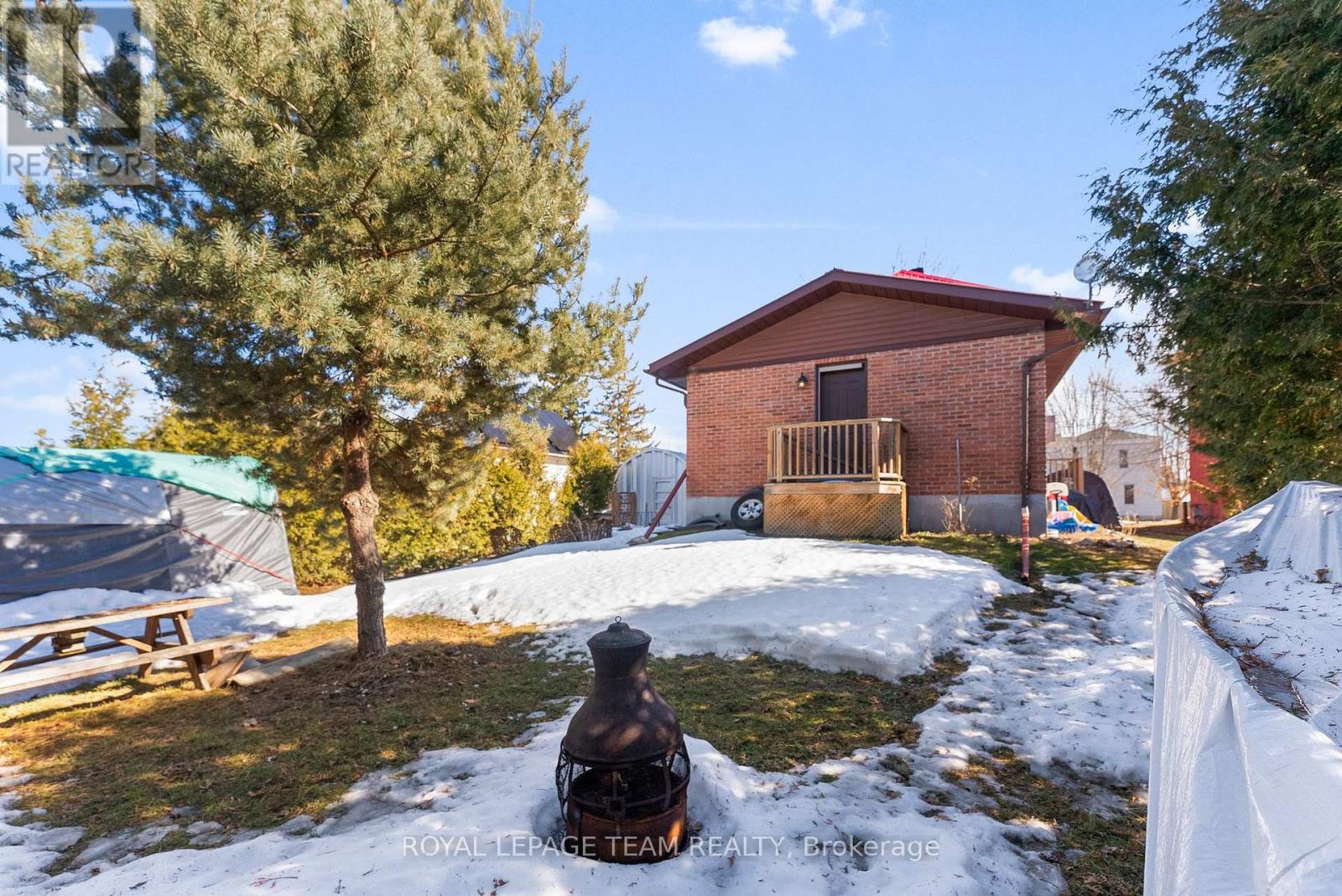 12 Meadow Street, Whitewater Region, Ontario  K0J 1K0 - Photo 9 - X12875104