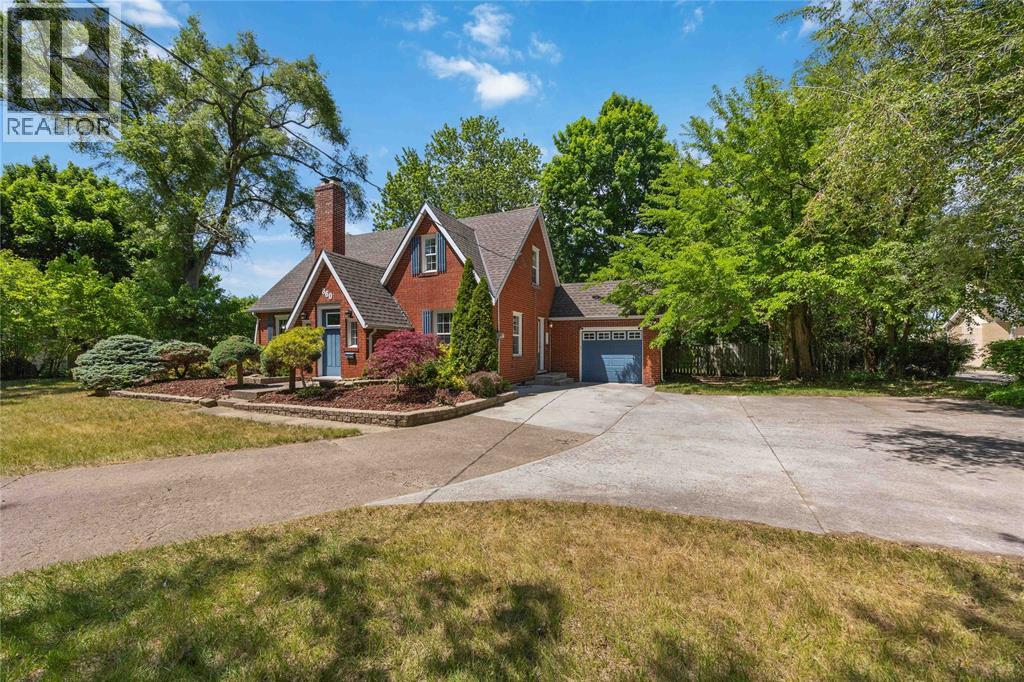860 London Road, Sarnia, Ontario  N7T 4Y2 - Photo 3 - 26013567