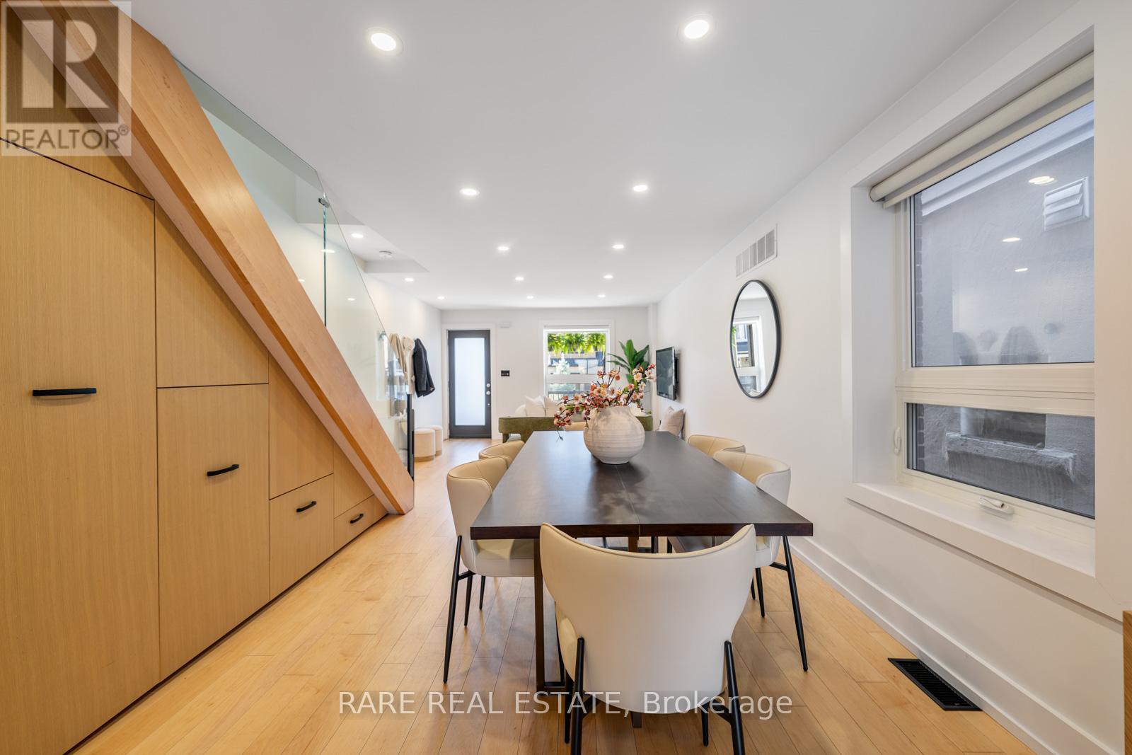 118 Mackay Avenue, Toronto, Ontario  M6H 2N8 - Photo 5 - W13422244