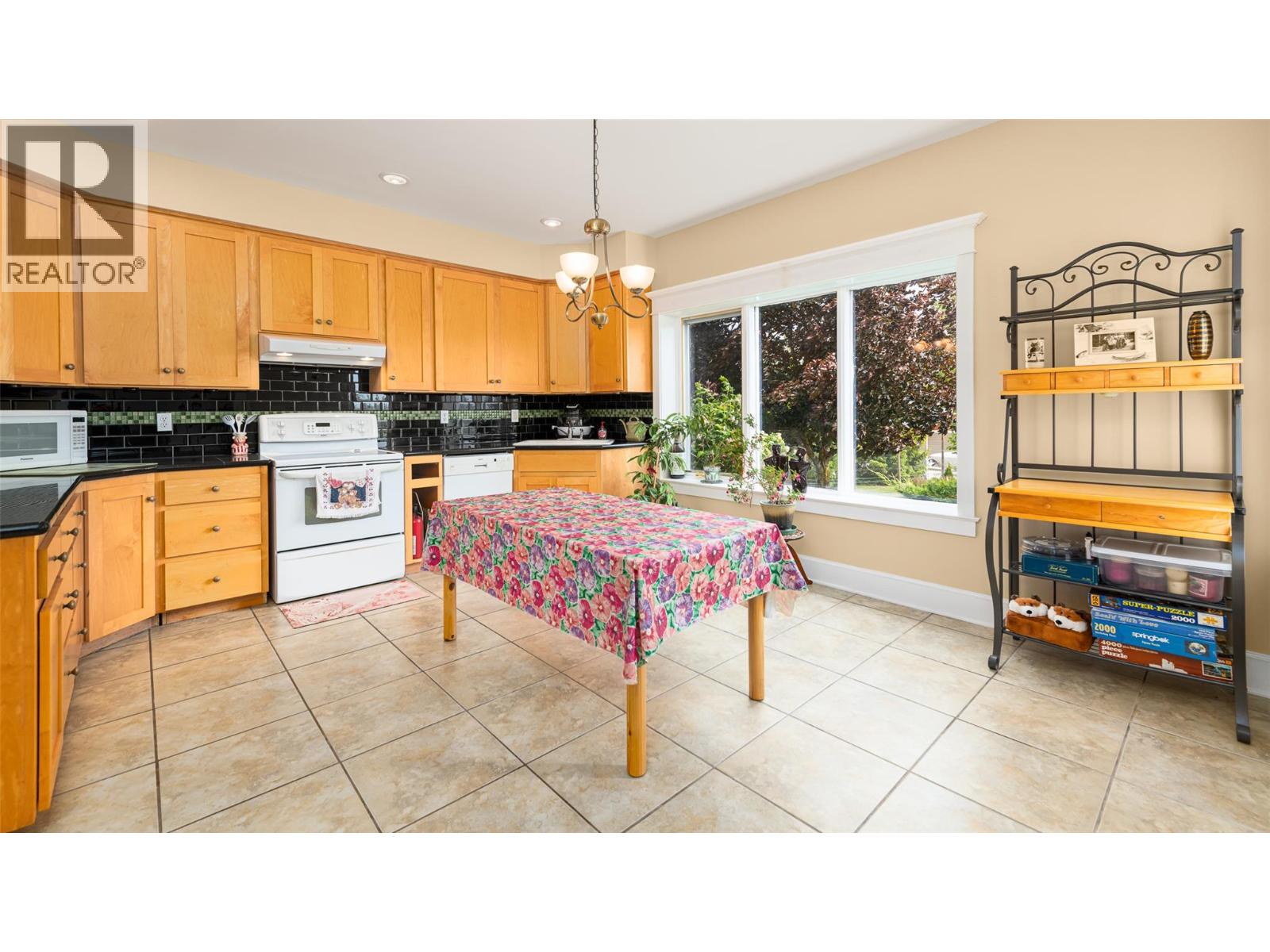 1062 Simmons Road, Creston, British Columbia V0B 1G7 - Photo 29 - 10390748