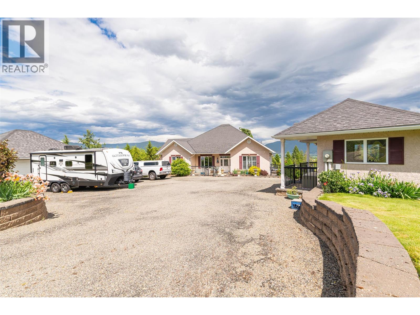 1062 Simmons Road, Creston, British Columbia V0B 1G7 - Photo 39 - 10390748