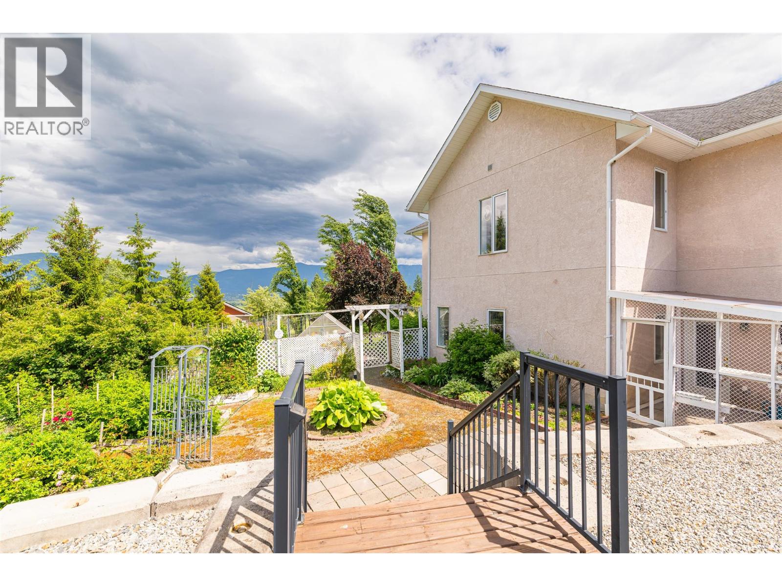 1062 Simmons Road, Creston, British Columbia V0B 1G7 - Photo 45 - 10390748