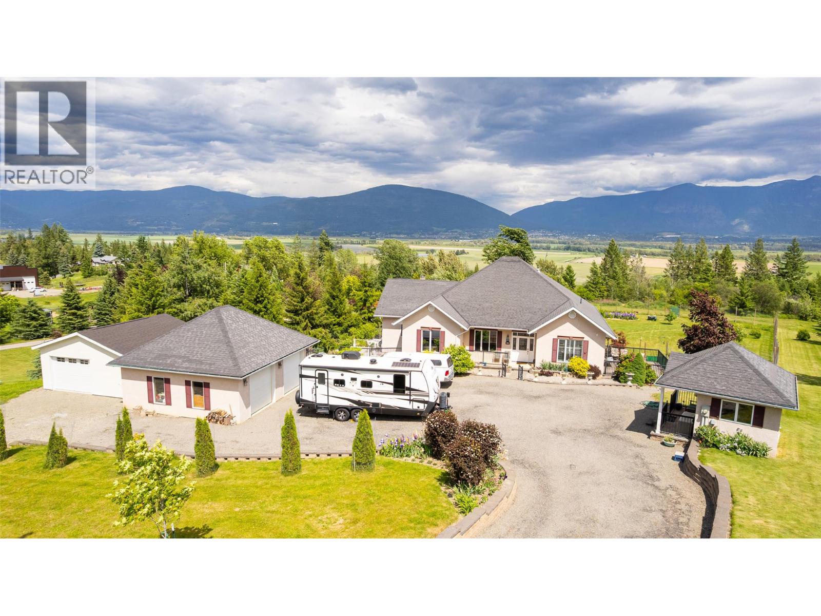 1062 Simmons Road, creston, British Columbia