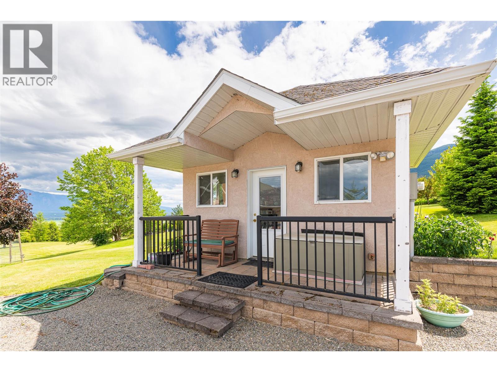 1062 Simmons Road, Creston, British Columbia V0B 1G7 - Photo 41 - 10390748