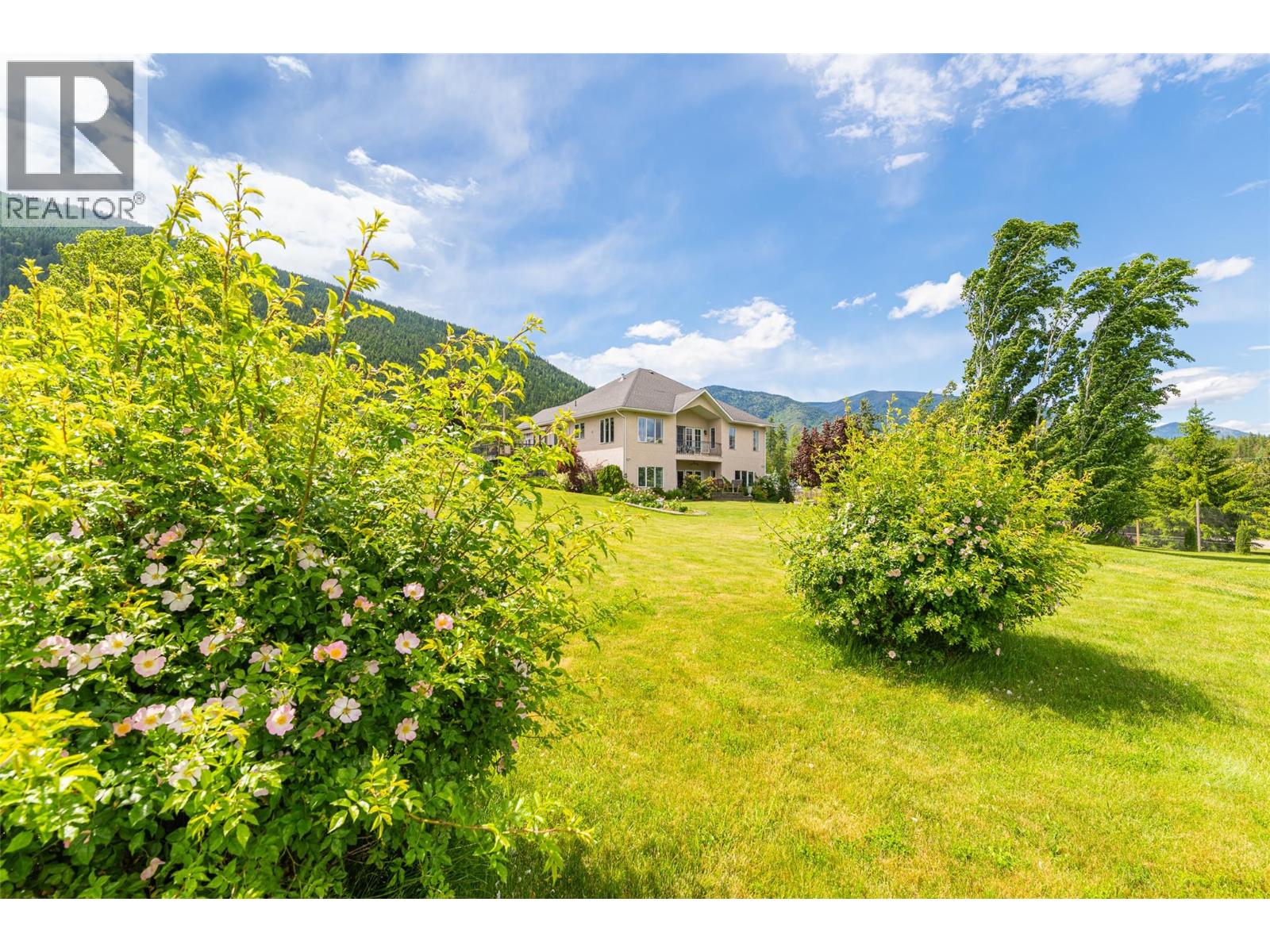 1062 Simmons Road, Creston, British Columbia V0B 1G7 - Photo 54 - 10390748