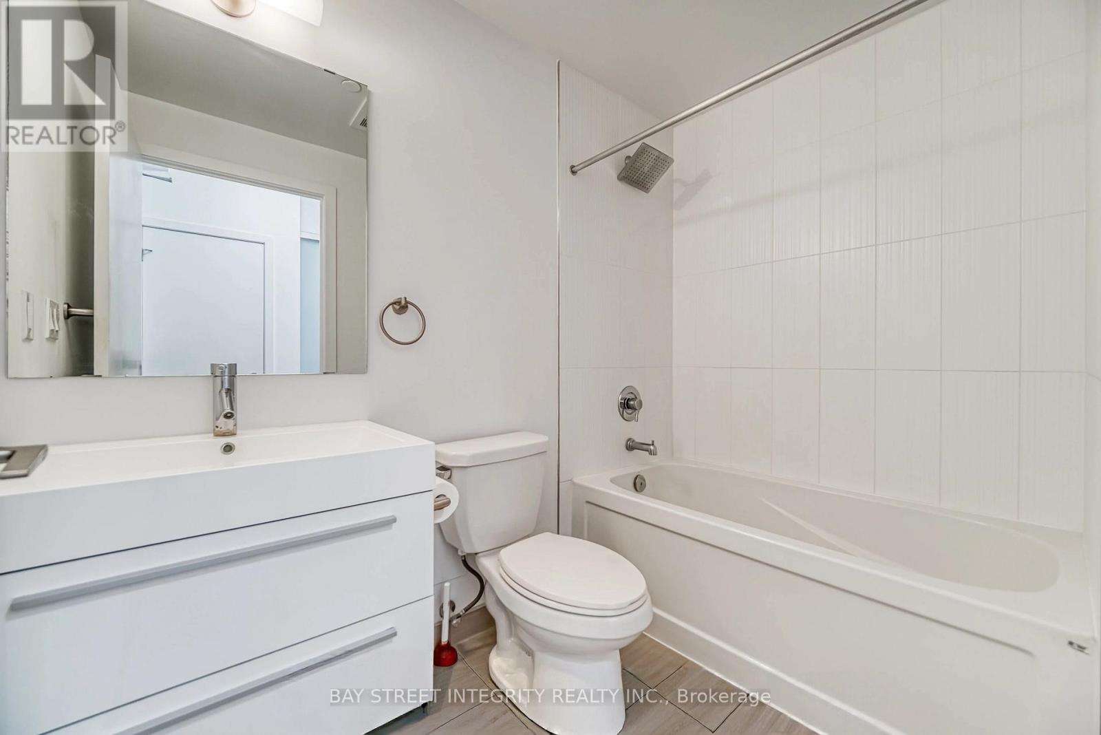 805 - 297 College Street, Toronto, Ontario  M5T 0C2 - Photo 13 - C13425776