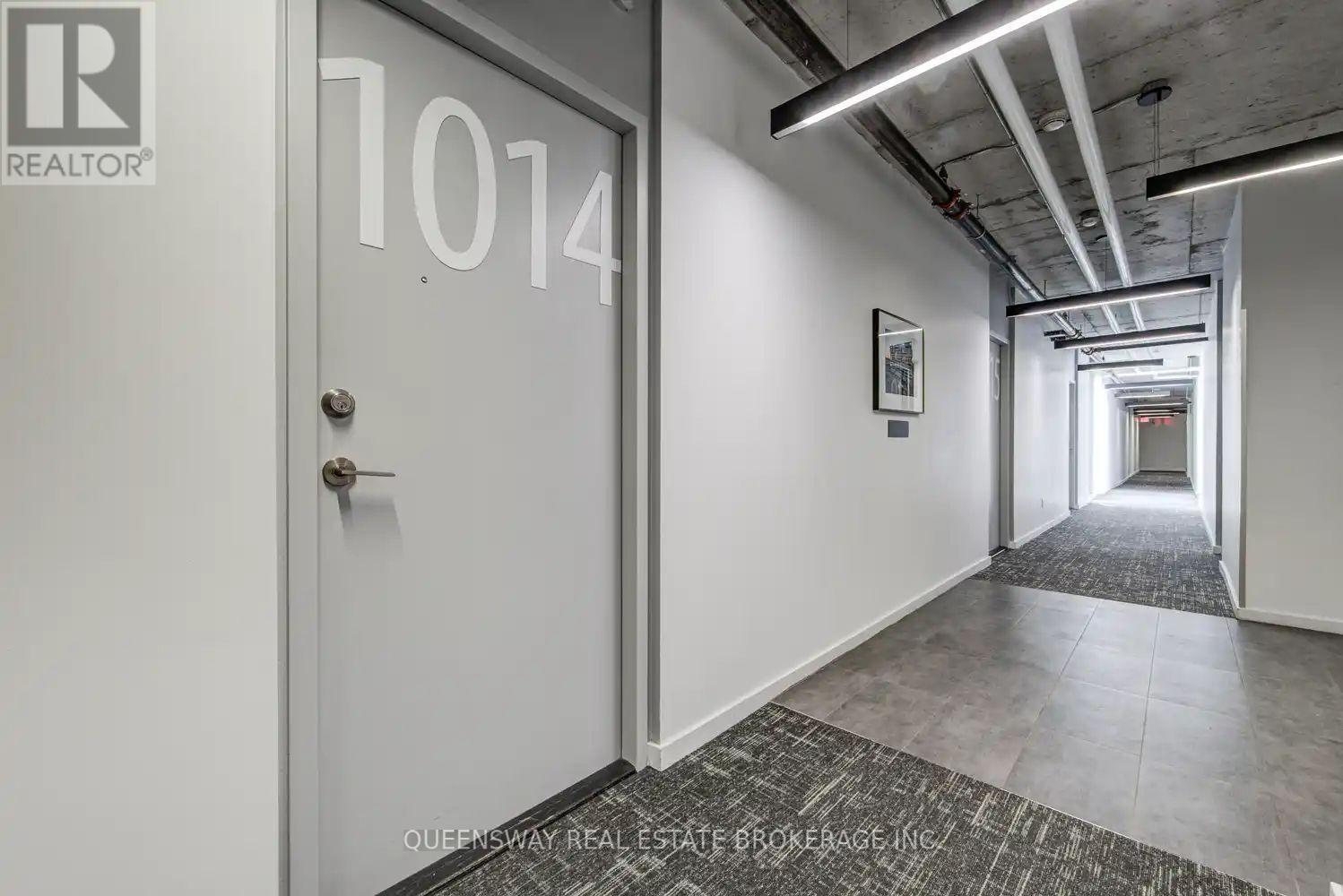 1014 - 32 Trolley Crescent, Toronto, Ontario  M5A 1M6 - Photo 2 - C13425804