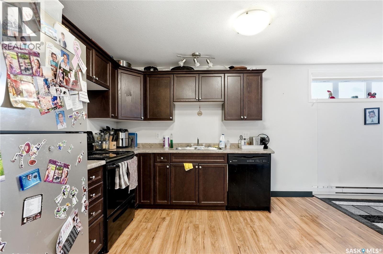 808 Glenview Cove, Martensville, Saskatchewan  S0K 0A2 - Photo 29 - SK038929