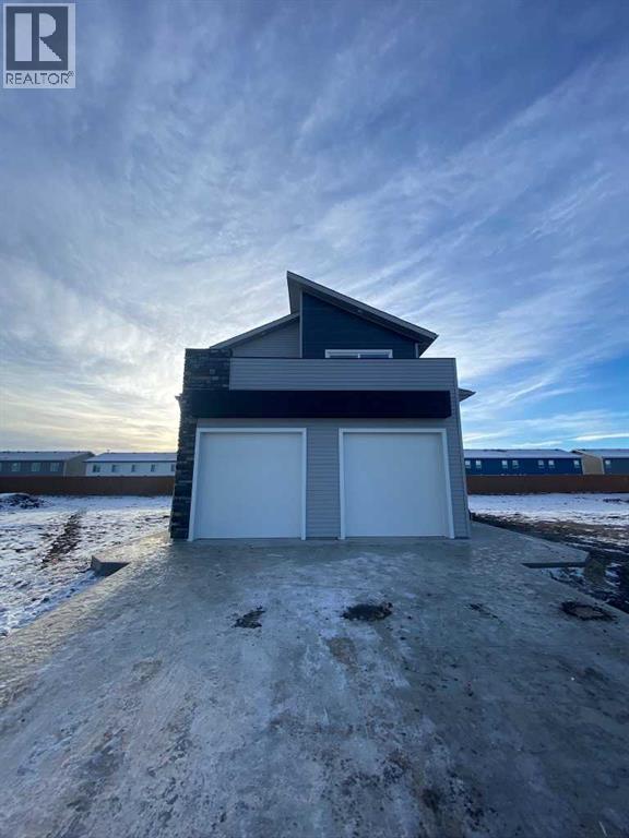 B, 9507 114 Avenue, clairmont, Alberta