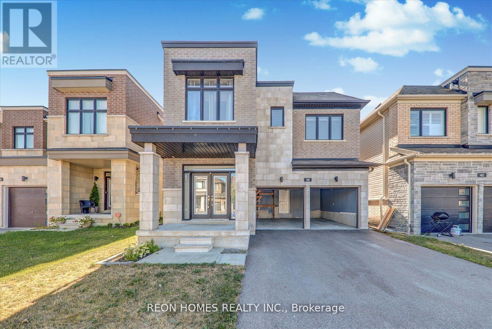 38 CROWS NEST LANE, Clarington, Ontario