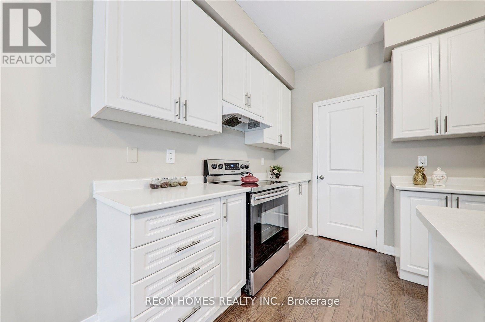38 Crows Nest Lane, Clarington, Ontario  L1C 4A9 - Photo 10 - E13425654