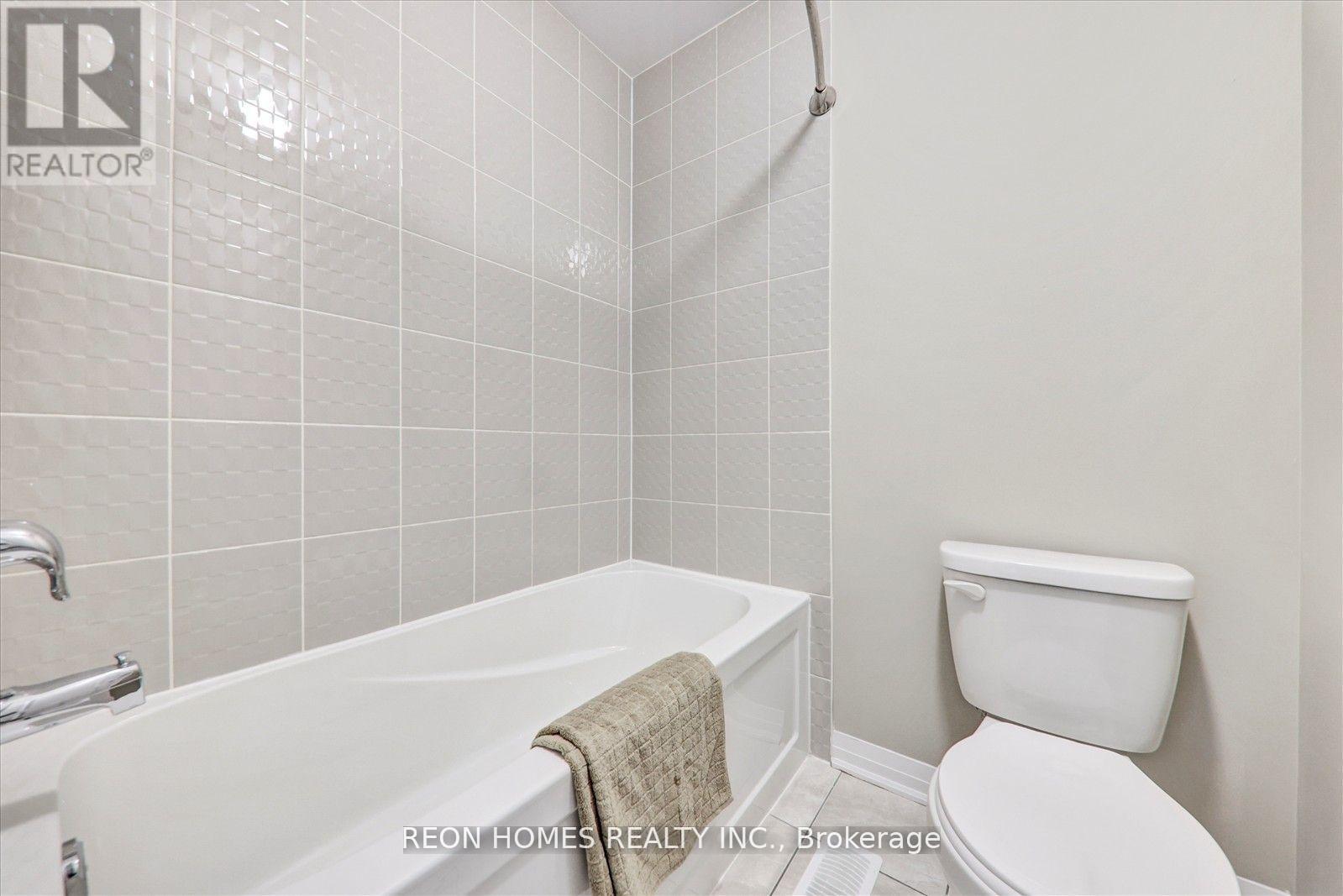 38 Crows Nest Lane, Clarington, Ontario  L1C 4A9 - Photo 30 - E13425654