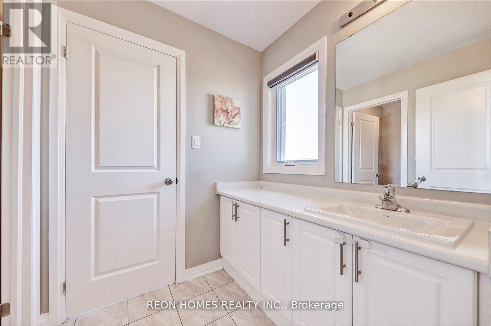 38 Crows Nest Lane, Clarington, Ontario  L1C 4A9 - Photo 31 - E13425654