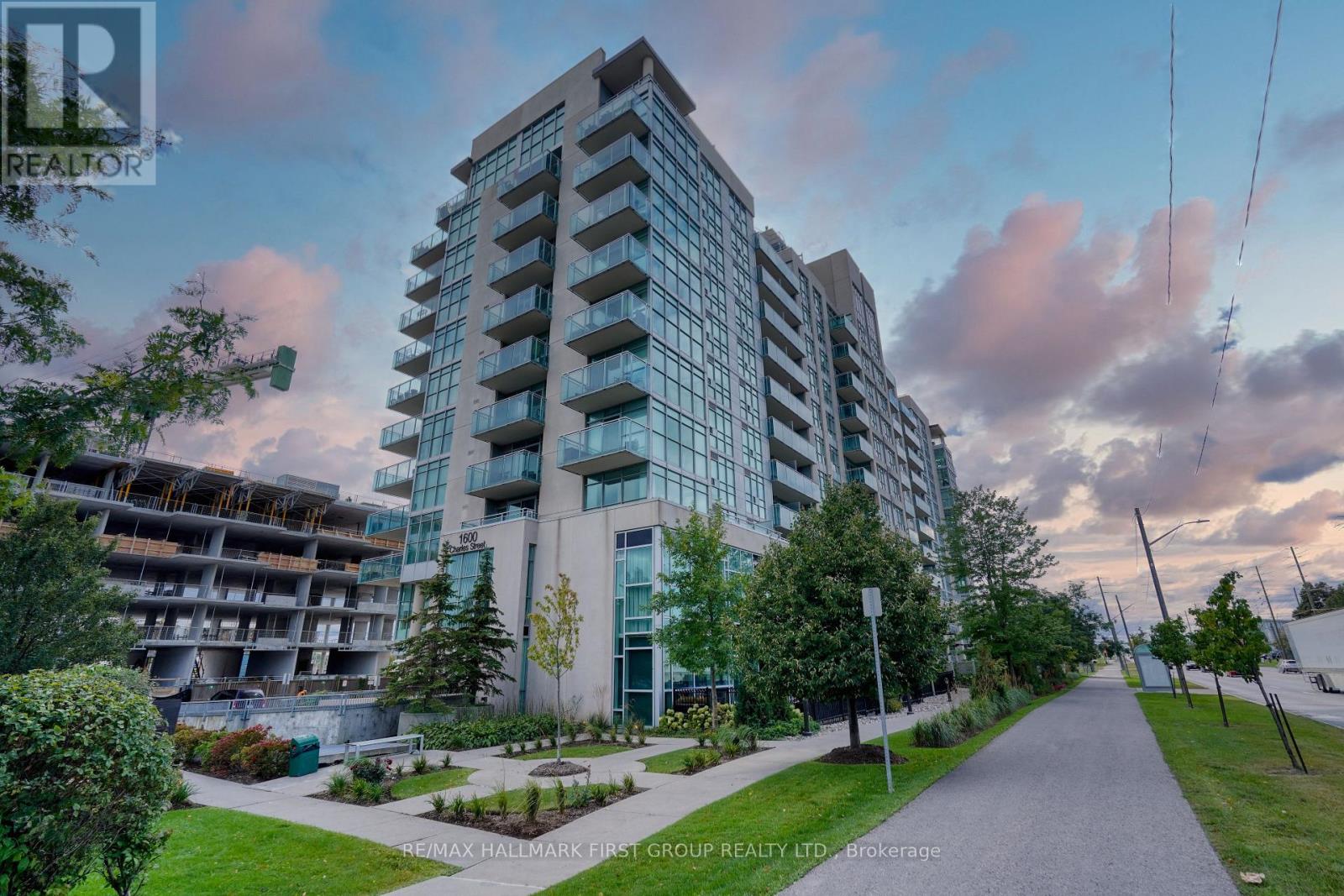 710 - 1600 CHARLES STREET, Whitby, Ontario