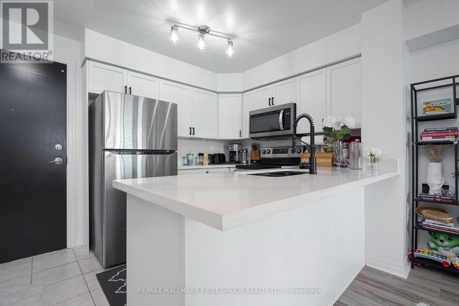 710 - 1600 Charles Street, Whitby, Ontario L1N 0G4 - Photo 5 - E13425700