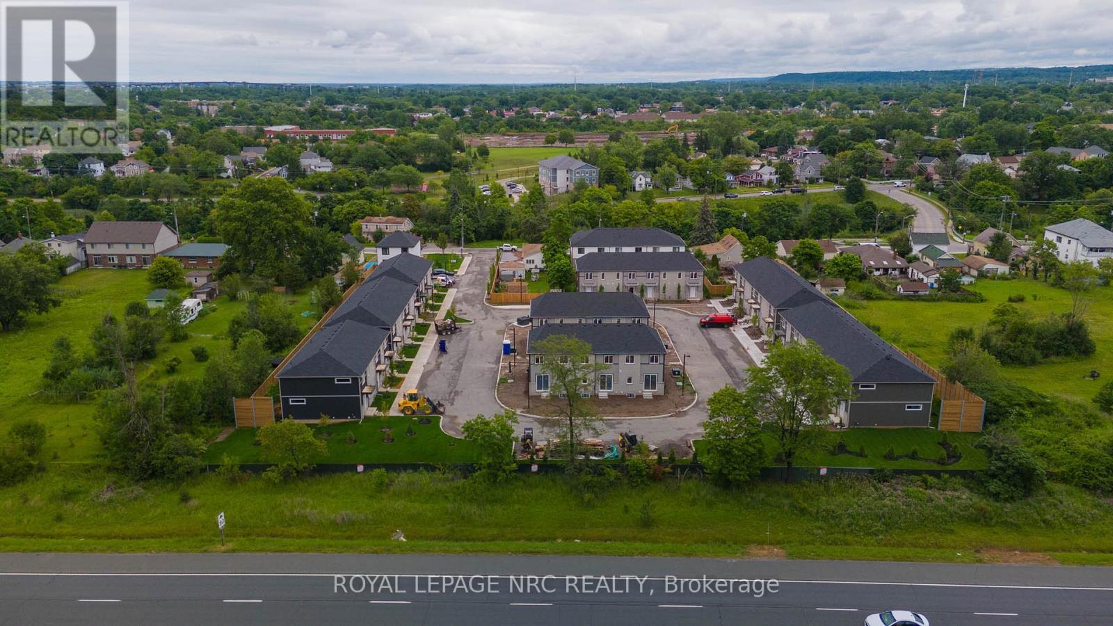 25 - 121a Moffatt Street, St. Catharines, Ontario  L2P 0G4 - Photo 34 - X13423332