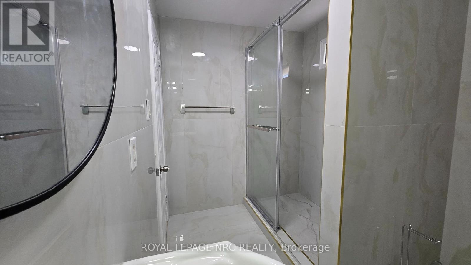 4425 Hiram Street, Niagara Falls, Ontario  L2E 1A2 - Photo 8 - X13424924