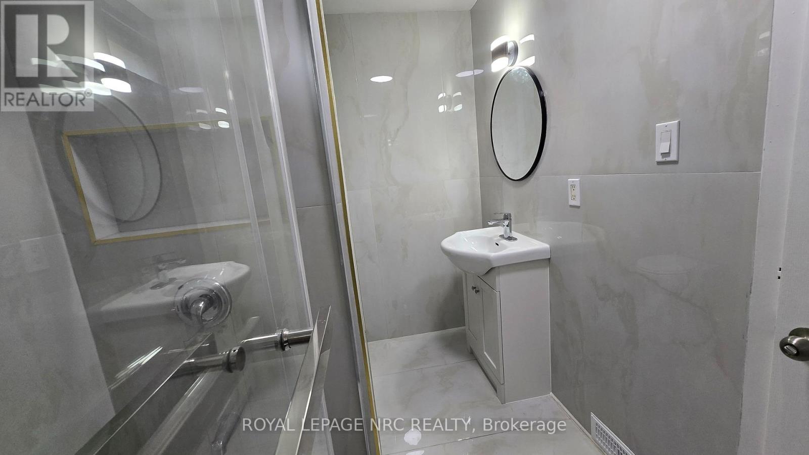 4425 Hiram Street, Niagara Falls, Ontario  L2E 1A2 - Photo 9 - X13424924