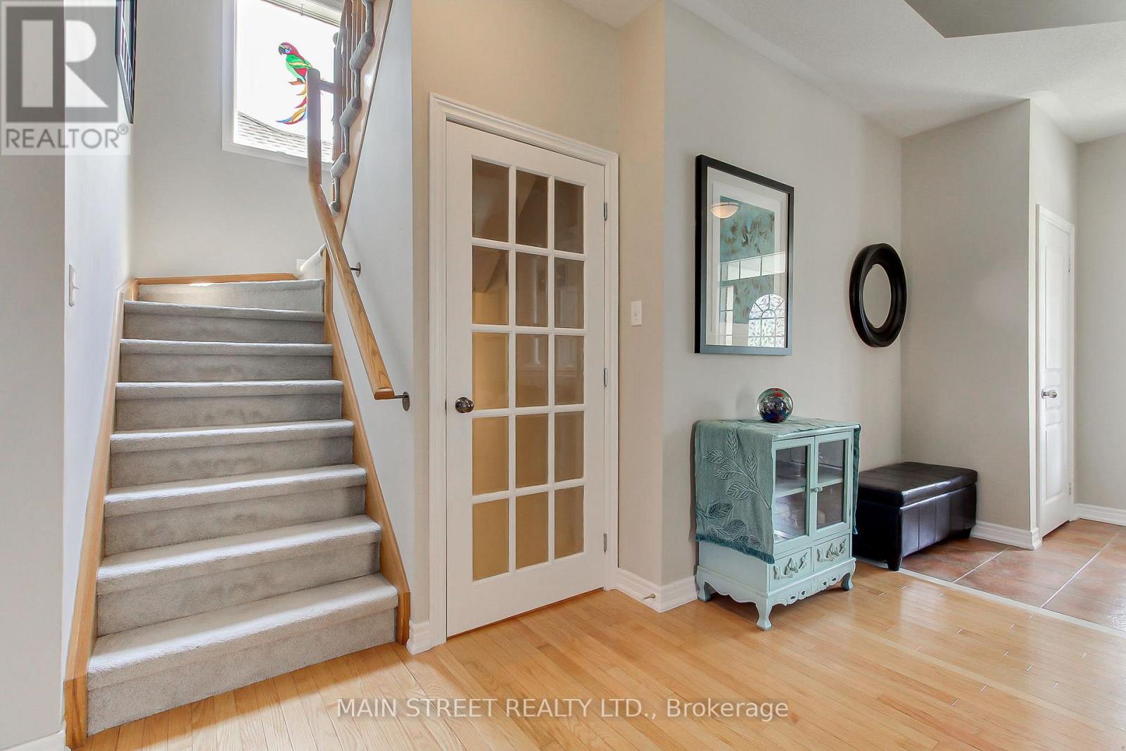 61 Carness Crescent, Georgina, Ontario  L4P 0B7 - Photo 3 - N13425760