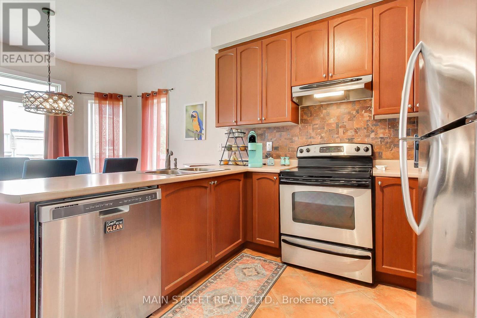 61 Carness Crescent, Georgina, Ontario  L4P 0B7 - Photo 8 - N13425760