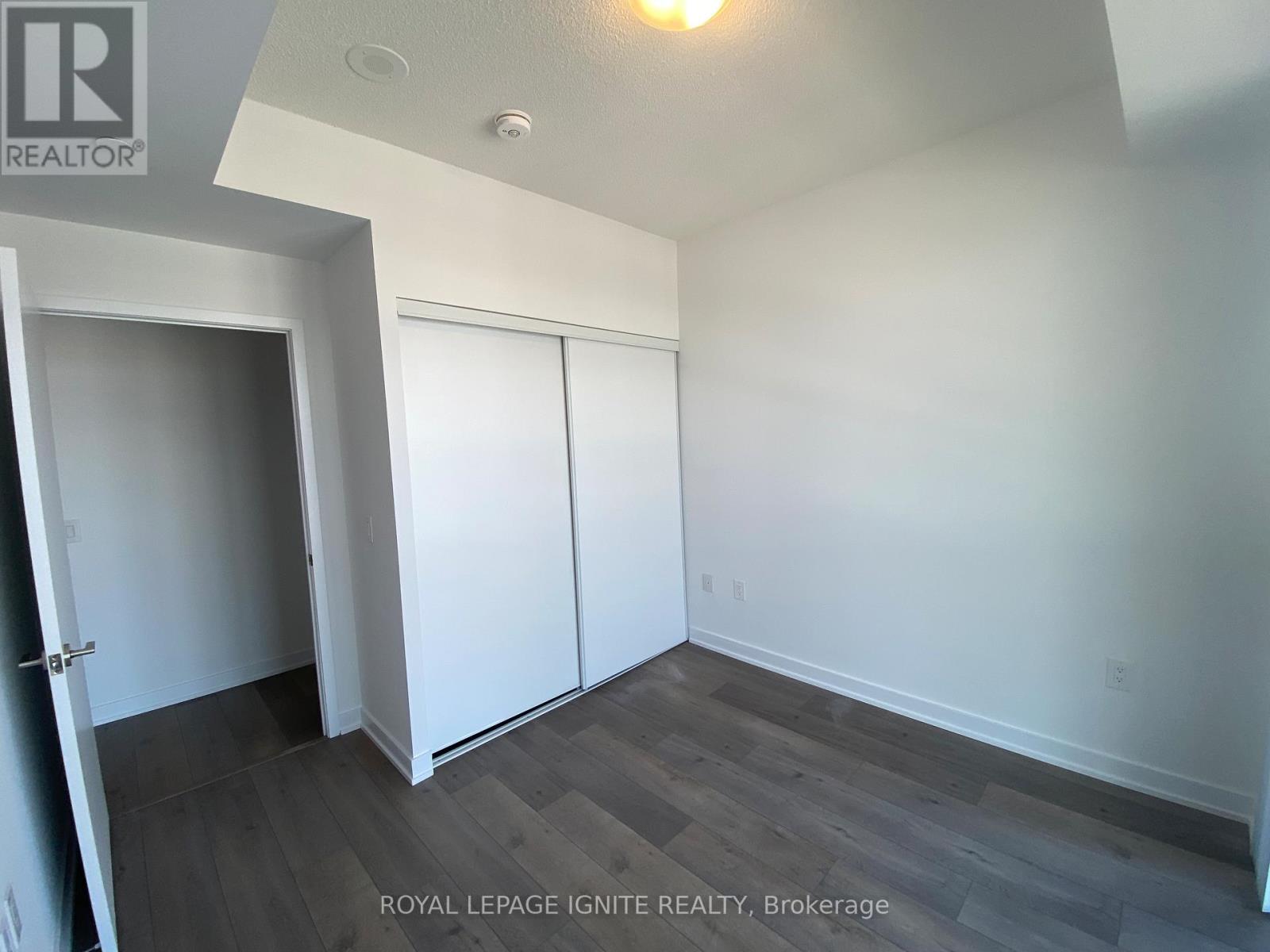 922 - 38 Honeycrisp Crescent, Vaughan, Ontario  L4K 0M8 - Photo 9 - N13425762
