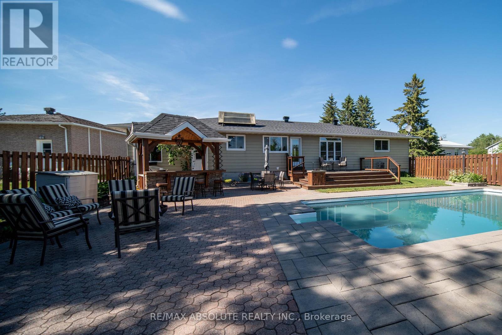 782 Notre Dame Street, Russell, Ontario  K0A 1W1 - Photo 42 - X12930000