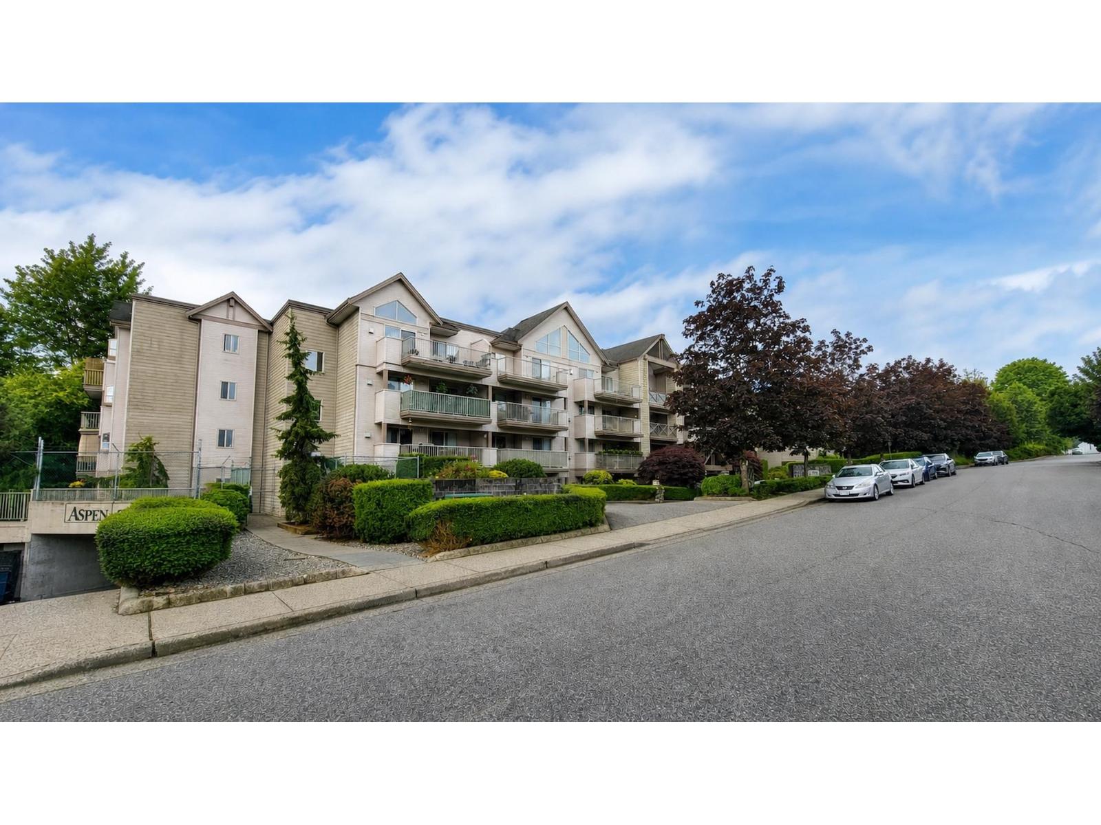 105 33478 Roberts Avenue, Abbotsford, British Columbia  V2S 8E1 - Photo 2 - R3134467