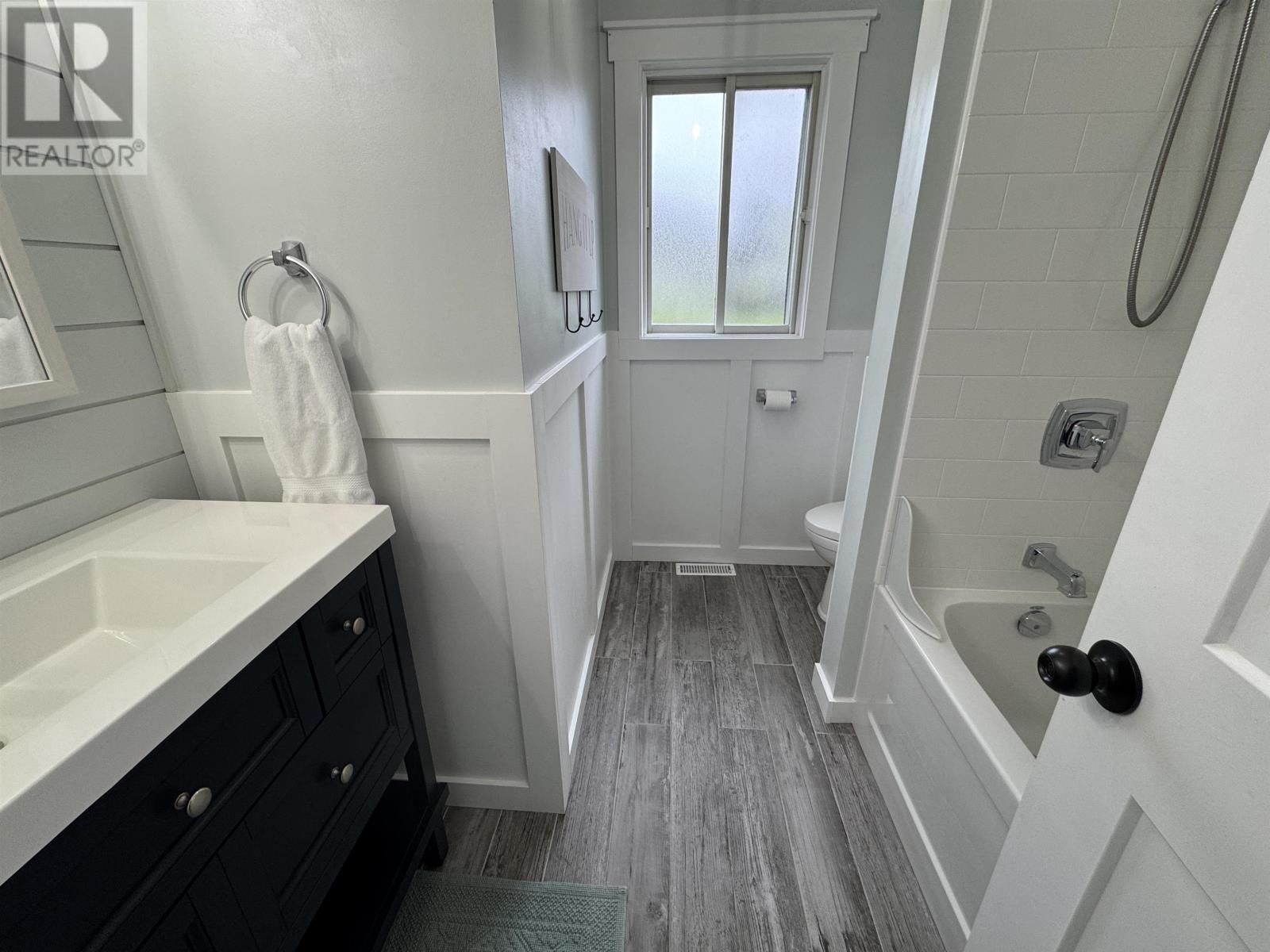 25 Brooks Street, Manitouwadge, Ontario  P0T 2C0 - Photo 19 - TB253346