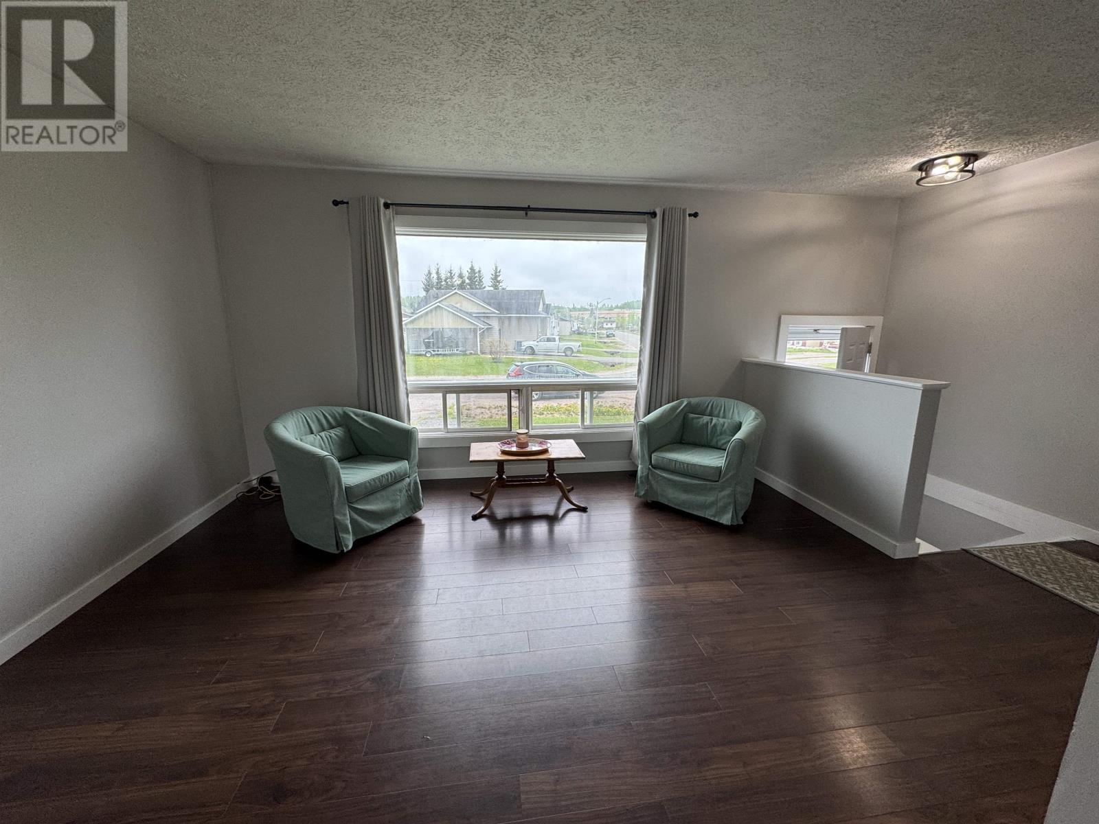 25 Brooks Street, Manitouwadge, Ontario  P0T 2C0 - Photo 4 - TB253346