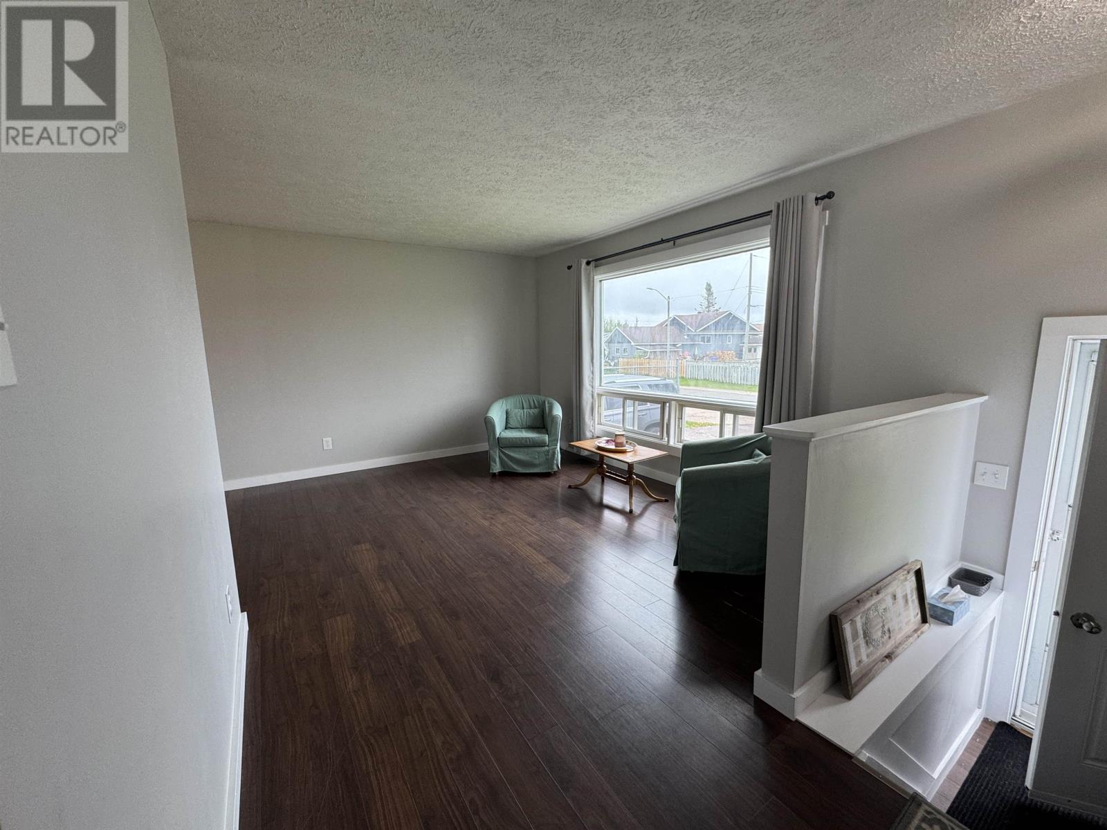 25 Brooks Street, Manitouwadge, Ontario  P0T 2C0 - Photo 6 - TB253346
