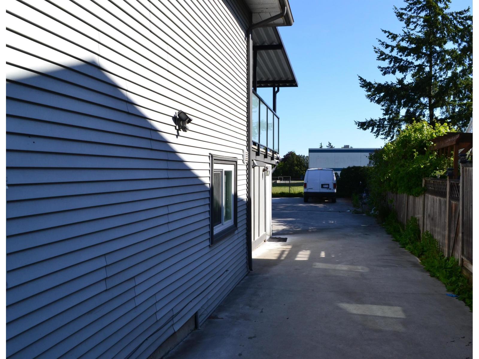 17486 61a Avenue, Surrey, British Columbia  V3S 5K2 - Photo 17 - R3133834