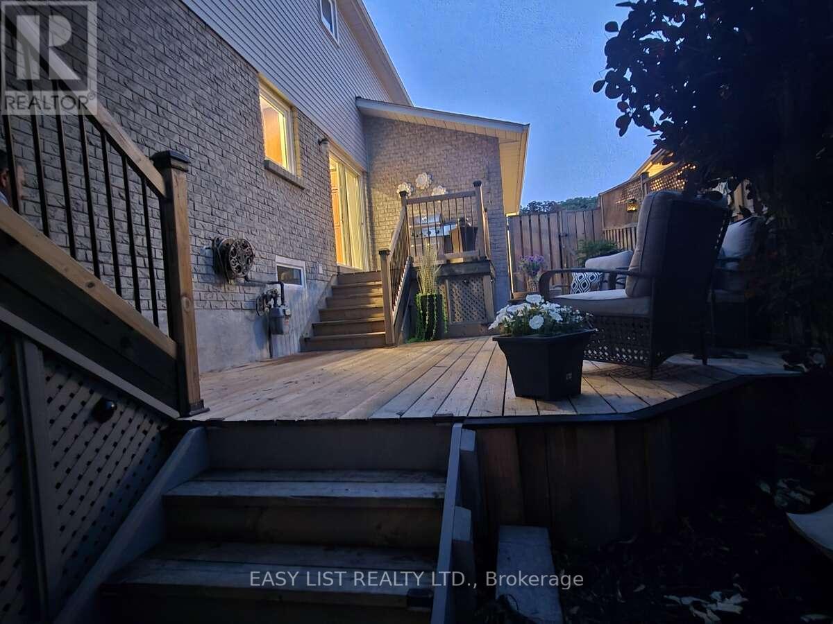 51 Lyndale Crescent, Clarington, Ontario L1E 1W6 - Photo 10 - E13423050