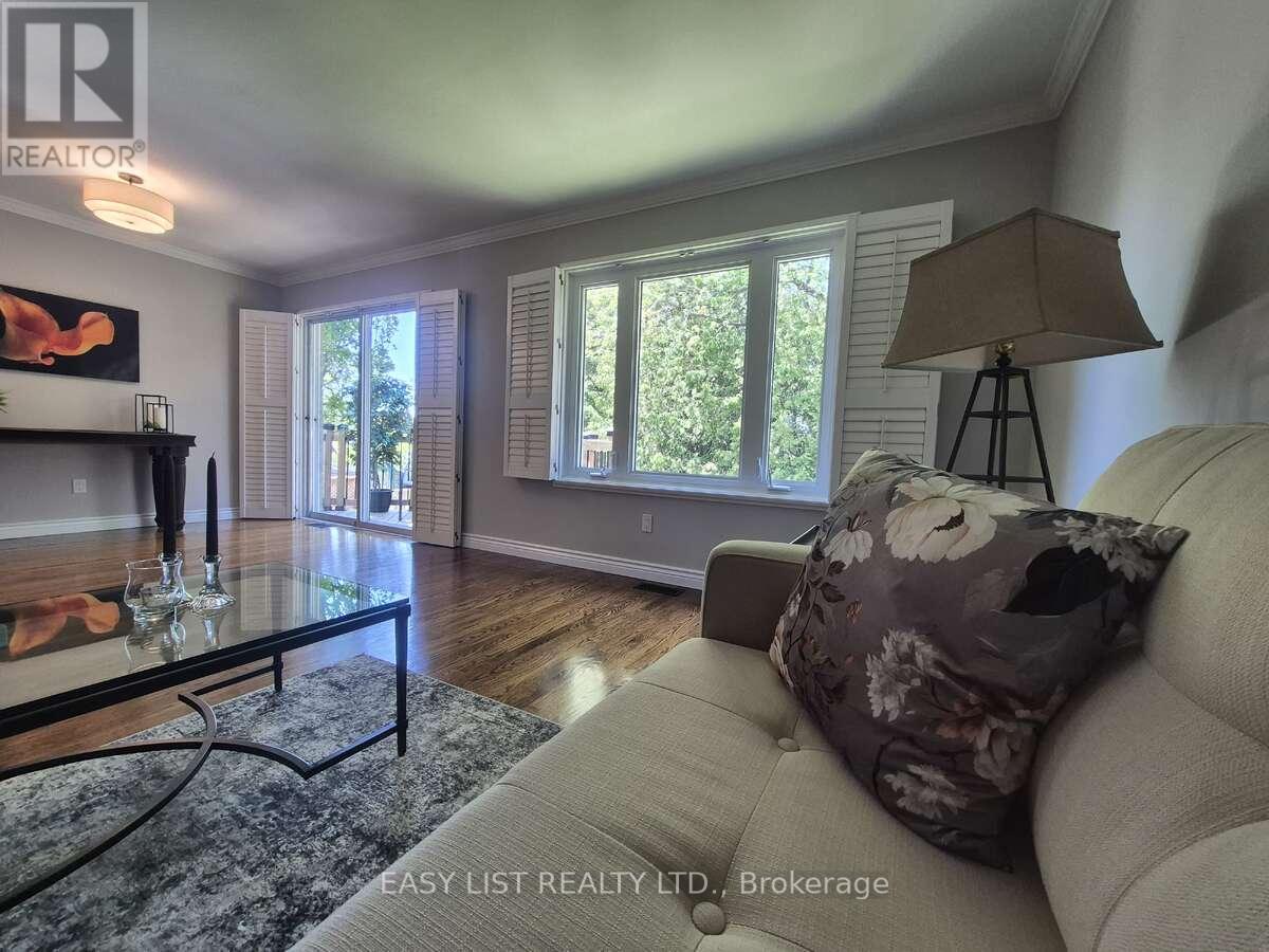 51 Lyndale Crescent, Clarington, Ontario L1E 1W6 - Photo 14 - E13423050