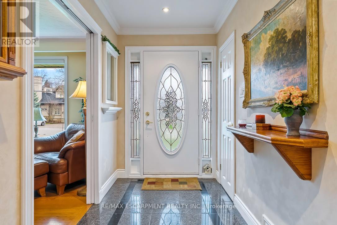 1546 Lorne Wood Road, Mississauga, Ontario  L5H 3G3 - Photo 6 - W13425680
