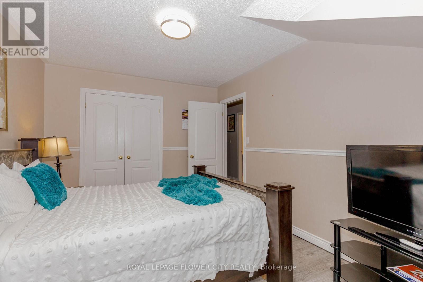 194 Pressed Brick Drive, Brampton, Ontario  L6V 4K7 - Photo 41 - W13425684