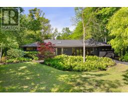 268 WOODLAND DRIVE, Oakville, Ontario