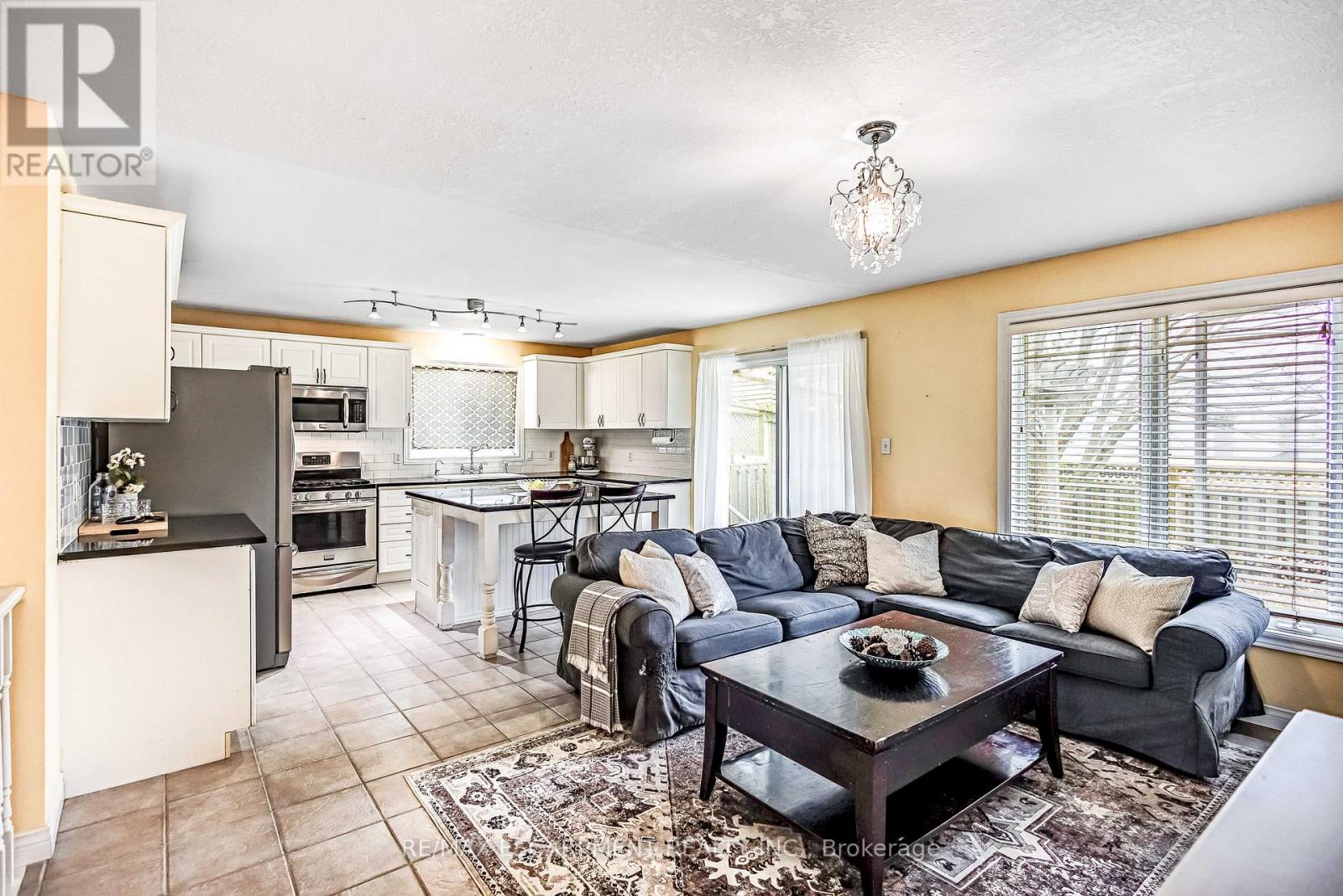 65 Thistlemoor Drive, Haldimand, Ontario  N3W 2K5 - Photo 10 - X12967670