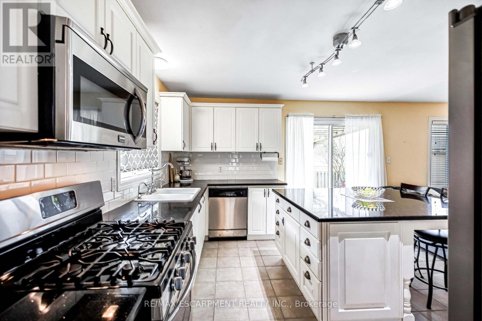 65 Thistlemoor Drive, Haldimand, Ontario  N3W 2K5 - Photo 14 - X12967670