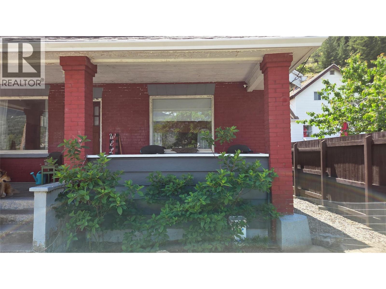 390 Binns Street, Trail, British Columbia  V1R 3L1 - Photo 7 - 10390111