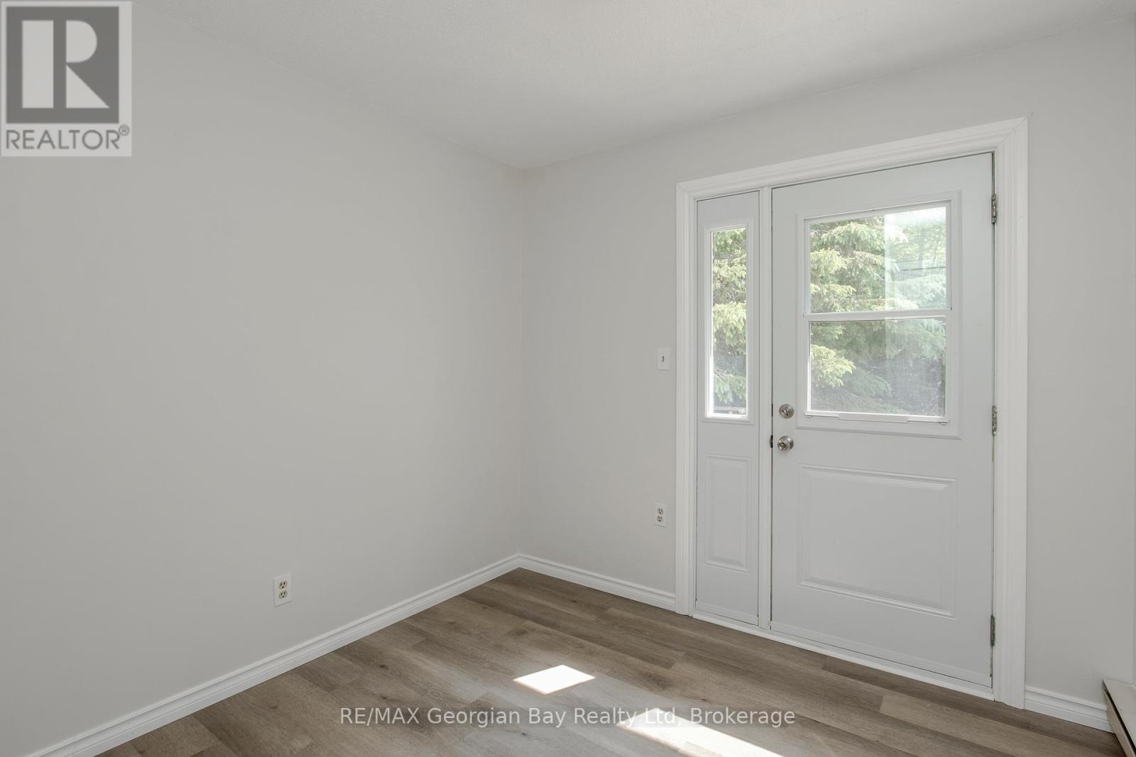 15 Mcguire Road, Penetanguishene, Ontario  L9M 1C9 - Photo 33 - S13425870