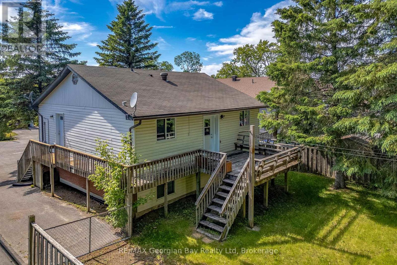 15 Mcguire Road, Penetanguishene, Ontario  L9M 1C9 - Photo 38 - S13425870