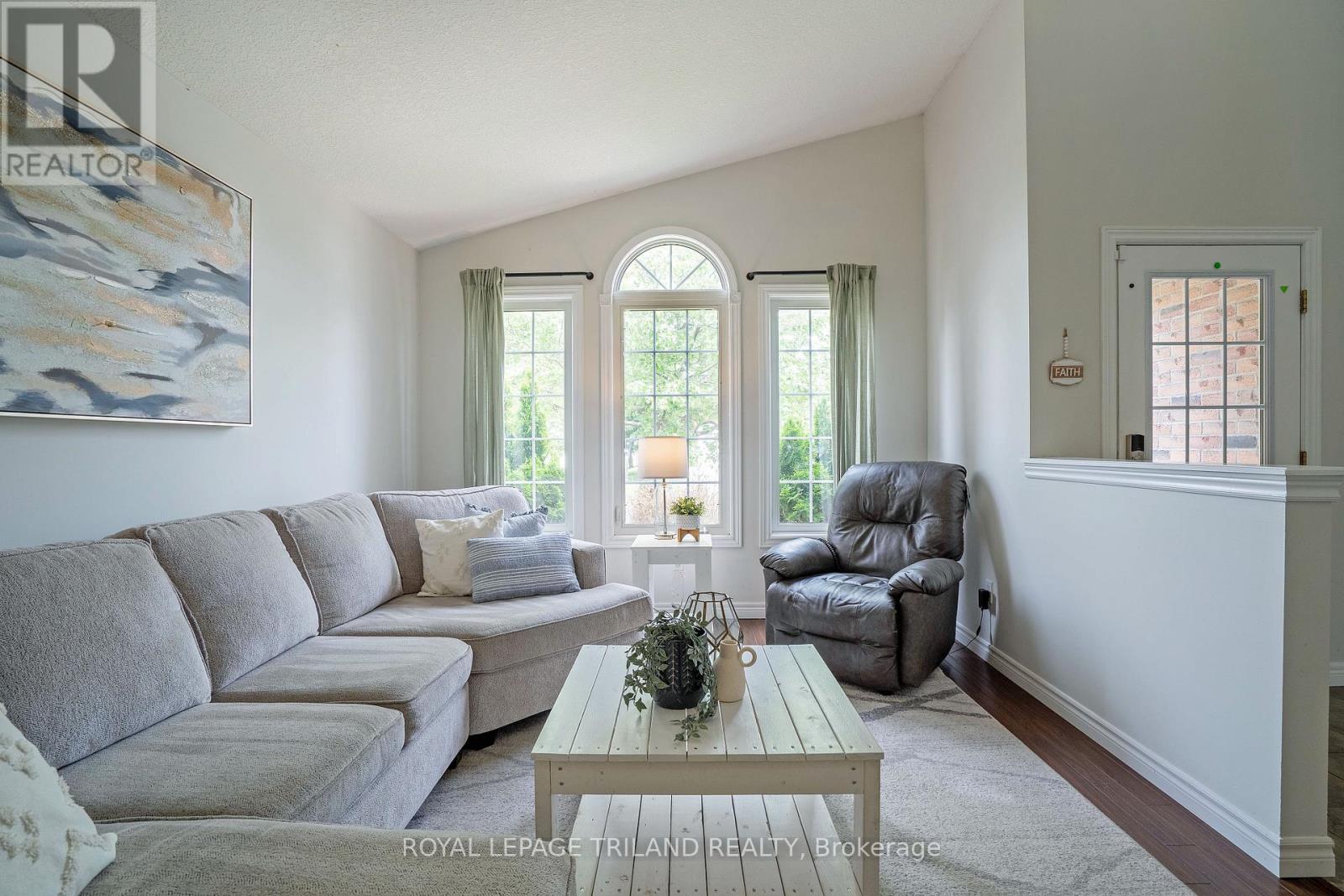 2 Redtail Court, St. Thomas, Ontario  N5R 6L6 - Photo 9 - X13425908