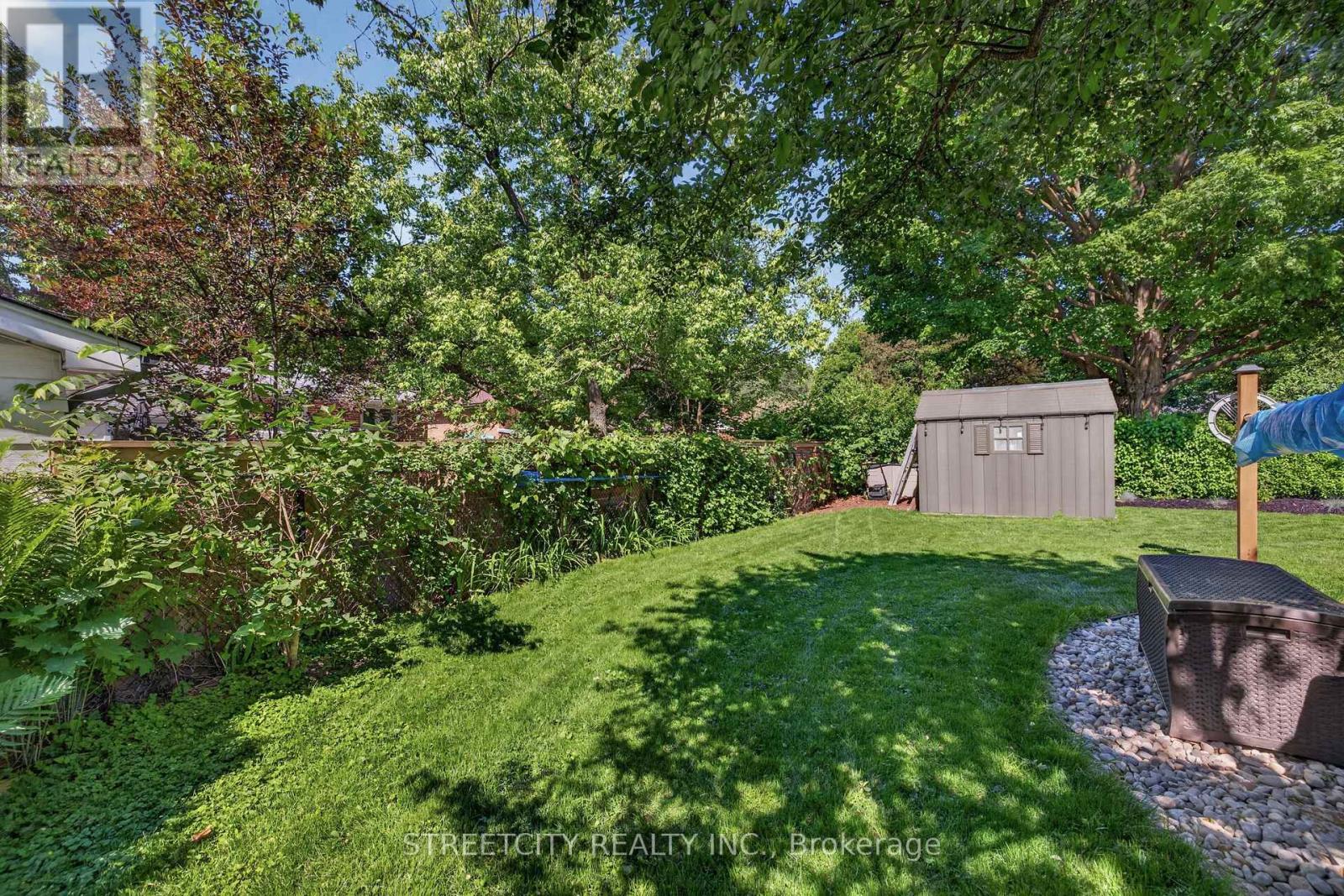 670 Glengyle Crescent, London North, Ontario  N5X 1X7 - Photo 45 - X13425928