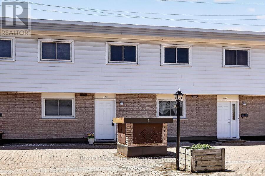427 MOODIE DRIVE, Ottawa, Ontario