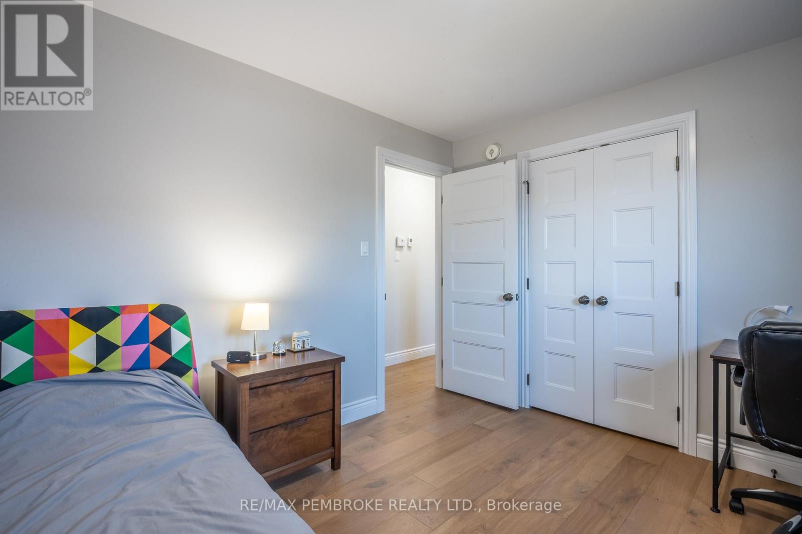 15 Drew Street, Petawawa, Ontario  K8H 0G4 - Photo 33 - X13426152