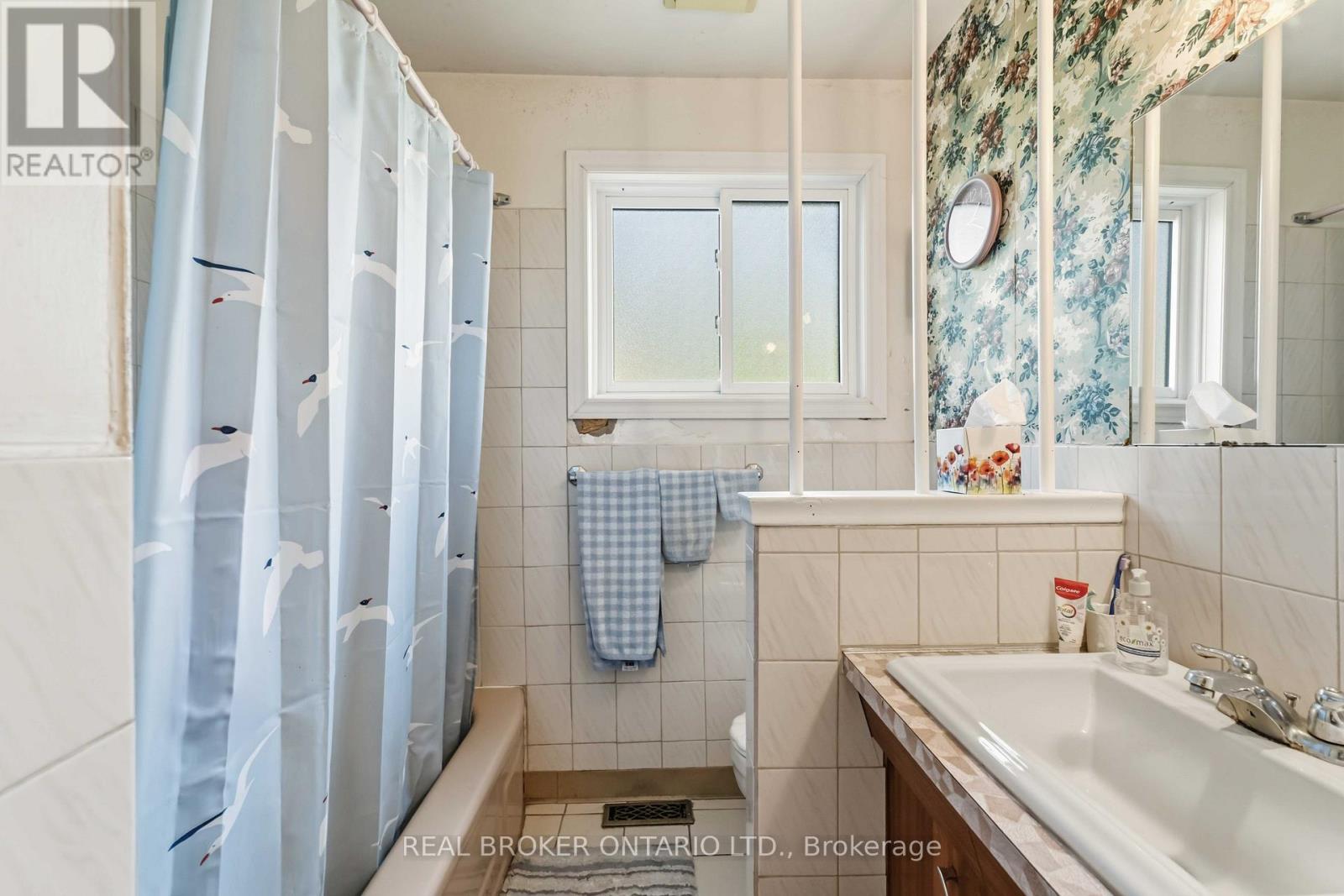 30 Springhead Gardens, Welland, Ontario  L3C 5A8 - Photo 33 - X13425930